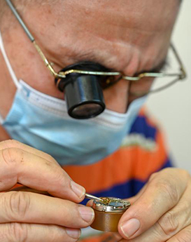 伊桑·威尔森-吉林浪琴维修服务中心制表师